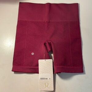 NWT magenta lululemon shorts